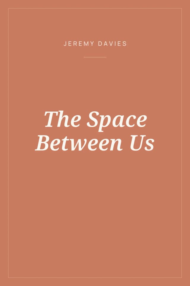 Portada de The Space Between Us